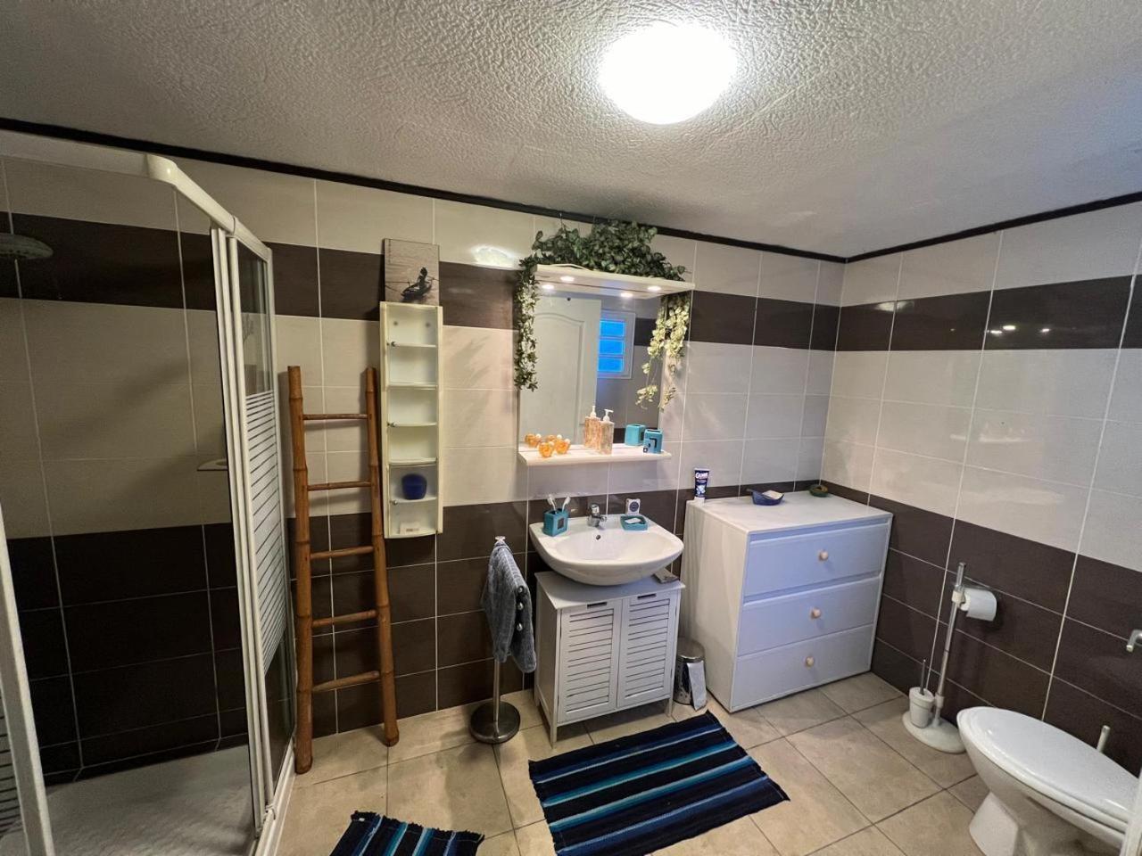 La Kaz Liot Apartment แซ็งต์-เลอ ภายนอก รูปภาพ
