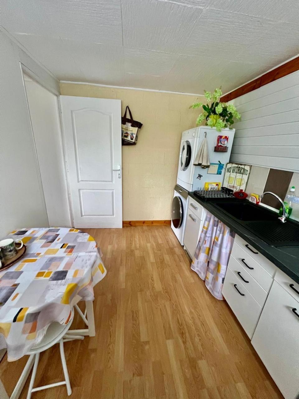 La Kaz Liot Apartment แซ็งต์-เลอ ภายนอก รูปภาพ